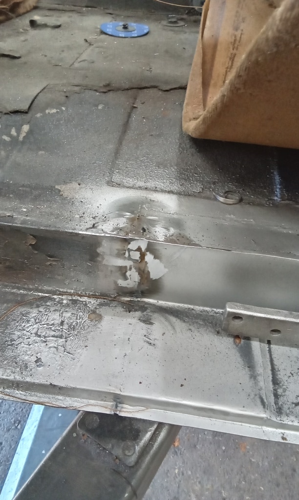 030726 1958 Rover 90 Sill Welds 2
