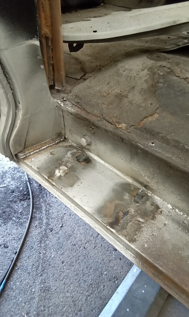 030726 1958 Rover 90 Sill Welds
