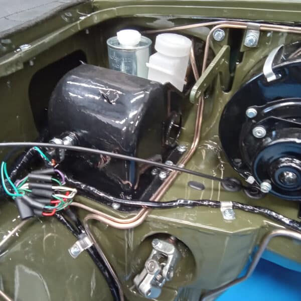 030726 1975 MGB GT V8 4