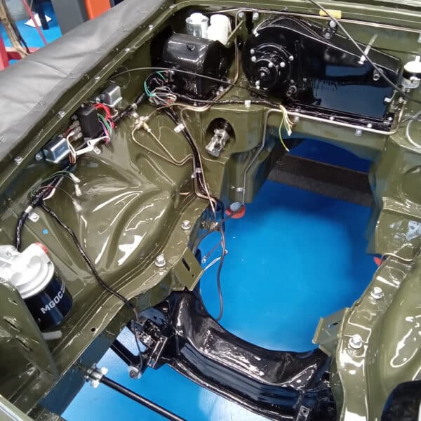 030726 1975 MGB GT V8