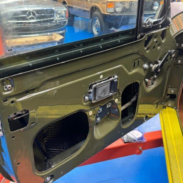 030726 1975 MGB GT V8 Update 6