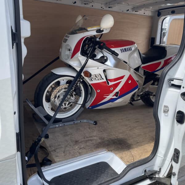 030726 1990 Yamaha FZR1000 Collected from Selfs 2