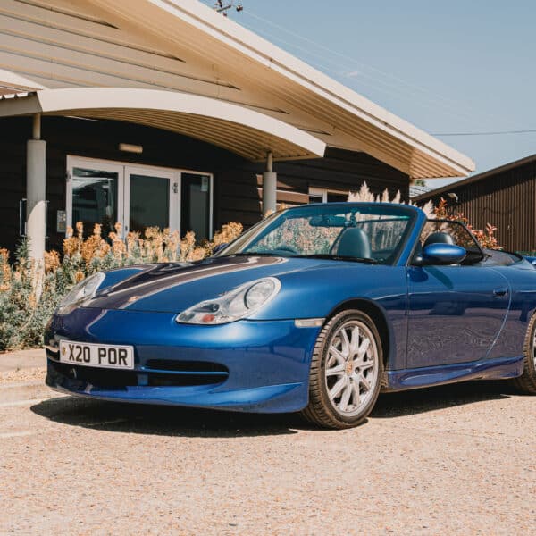 030726 2000 Porsche 911 Cabriolet Arrival