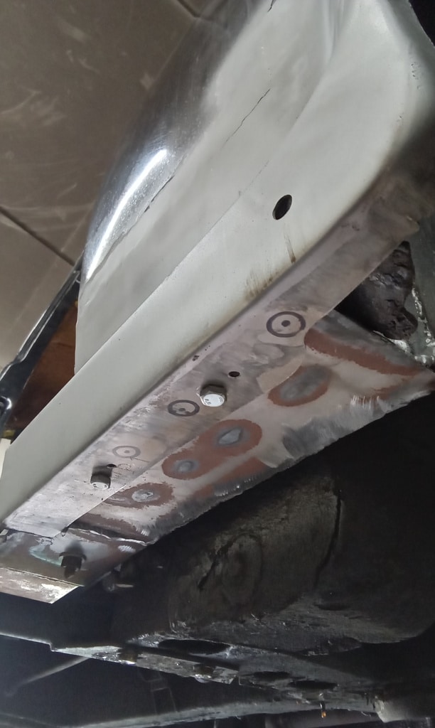 070726 1958 Rover 90 Drain Holes