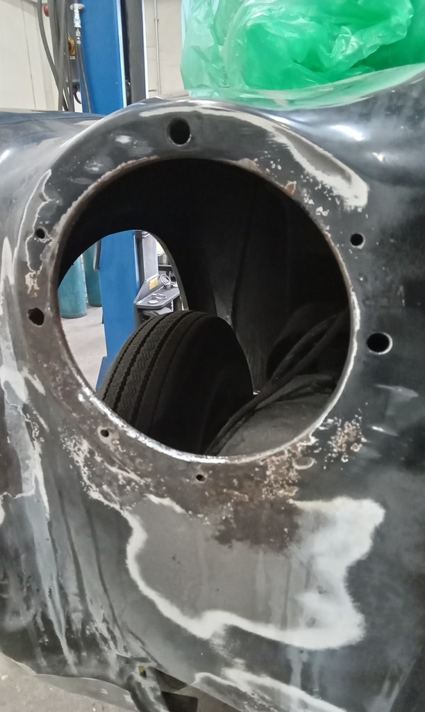 070726 1958 Rover 90 Headlight Repair