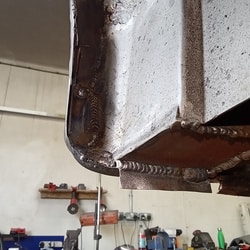 070726 1958 Rover 90 NSR Arch Repair