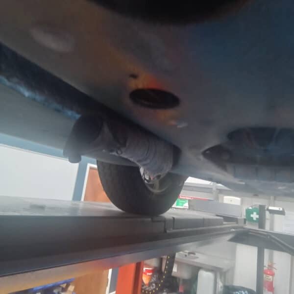 070726 1962 Lotus Elite Oil Leaks 11