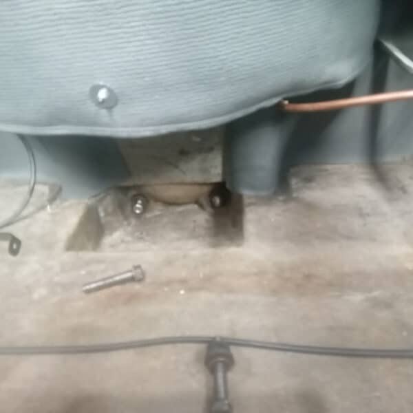 070726 1962 Lotus Elite Oil Leaks 4