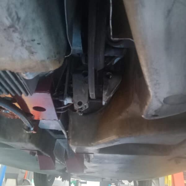 070726 1962 Lotus Elite Oil Leaks 7