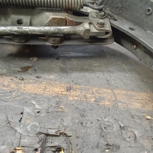 080726 1952 Bentley MkVI Drophead Front Brakes and Hood Removed 13