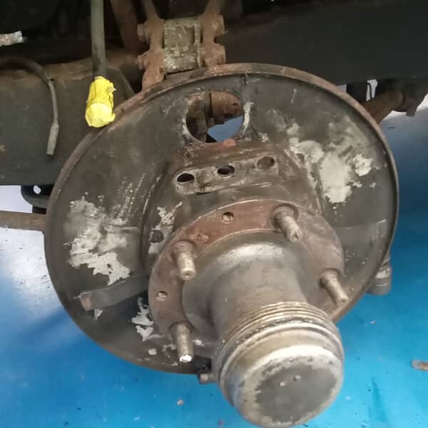 080726 1952 Bentley MkVI Drophead Front Brakes and Hood Removed 4