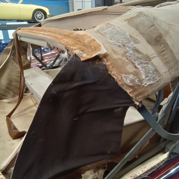080726 1952 Bentley MkVI Drophead Hood and Headliner Strip Down 10
