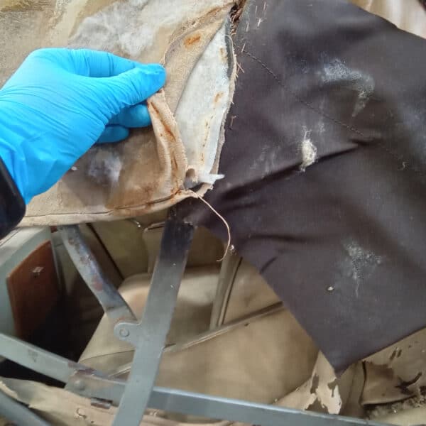 080726 1952 Bentley MkVI Drophead Hood and Headliner Strip Down 12