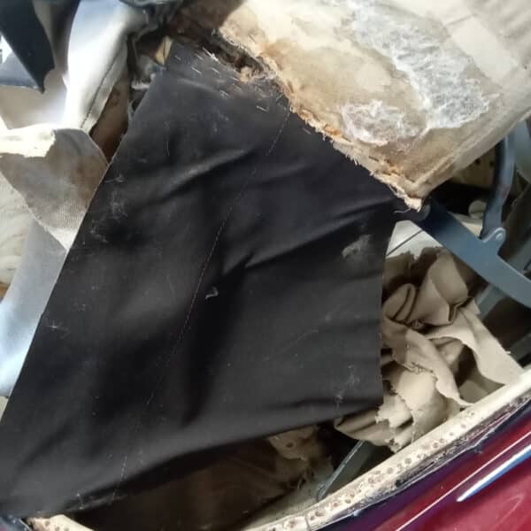 080726 1952 Bentley MkVI Drophead Hood and Headliner Strip Down 20