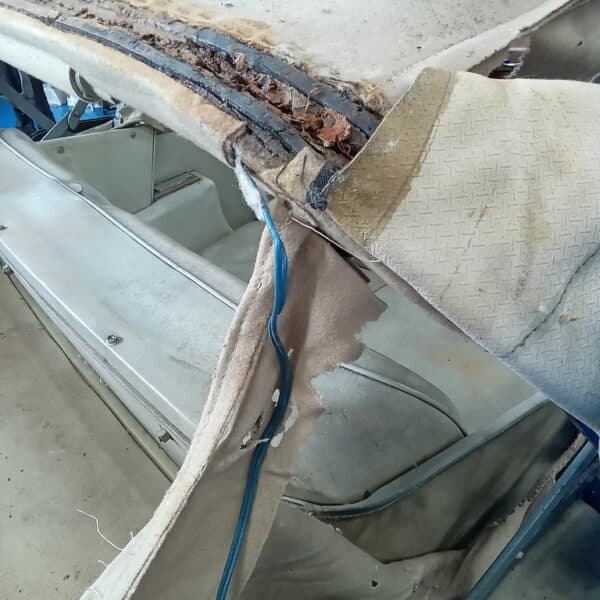 080726 1952 Bentley MkVI Drophead Hood and Headliner Strip Down 48