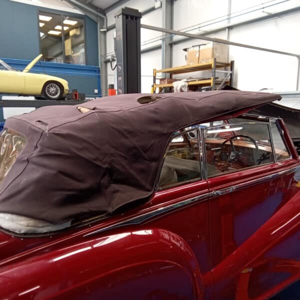 080726 1952 Bentley MkVI Drophead Hood and Headliner Strip Down 61