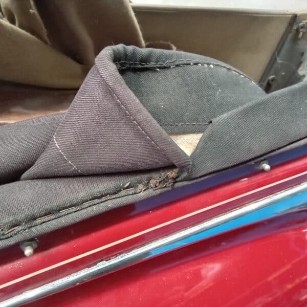 080726 1952 Bentley MkVI Drophead Hood and Headliner Strip Down 63