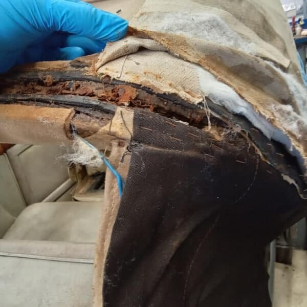 080726 1952 Bentley MkVI Drophead Hood and Headliner Strip Down 7