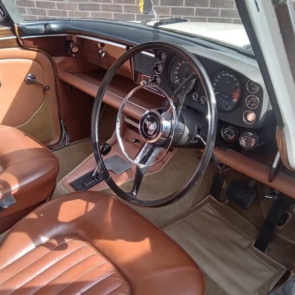 080726 1972 Rover P5 Run Up