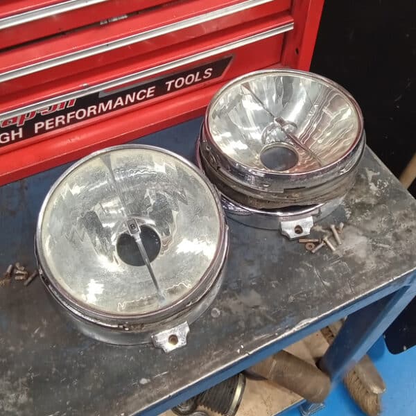 090726 1952 Bentley MkVI Drophead Headlights Removed