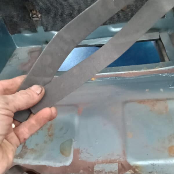 090726 1967 Austin Healey 3000 New Tank Prep 6