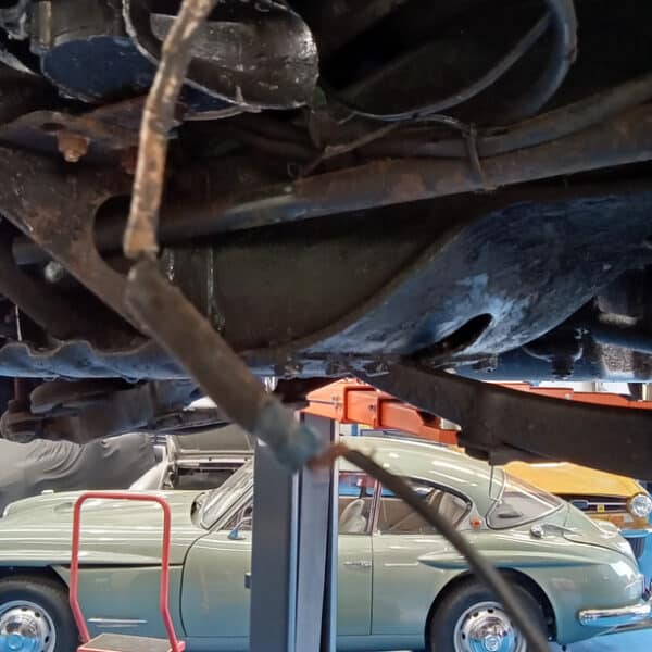 140726 1952 Bentley MkVI Drophead Bumpers Removed 2