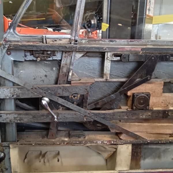 140726 1952 Bentley MkVI Drophead Drivers Door Panel and Internals 5