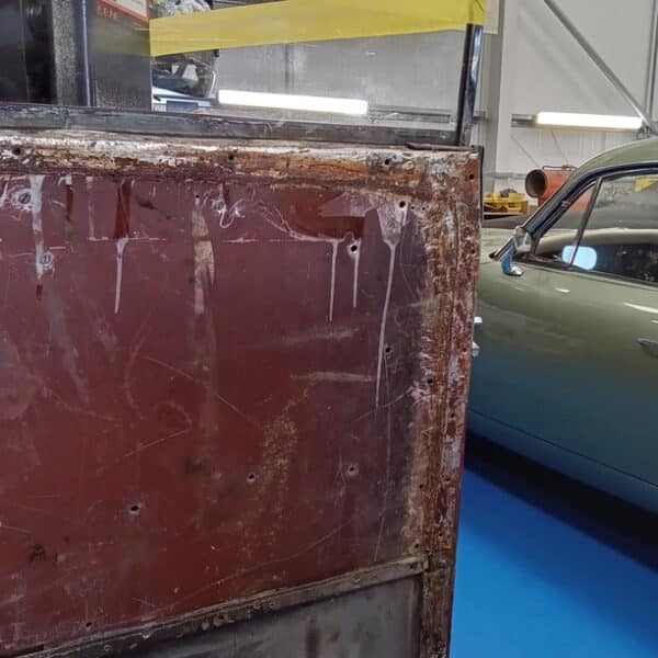 140726 1952 Bentley MkVI Drophead Drivers Door Panel and Internals 7