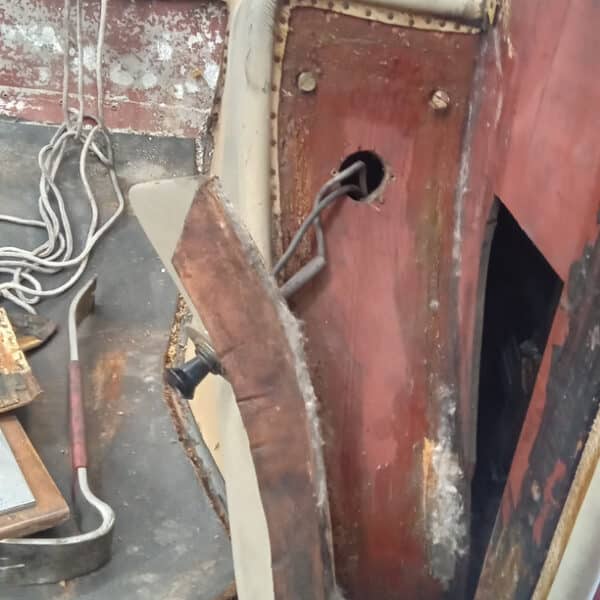 150726 1952 Bentley MkVI Drophead NS Door Teardown Photos 33