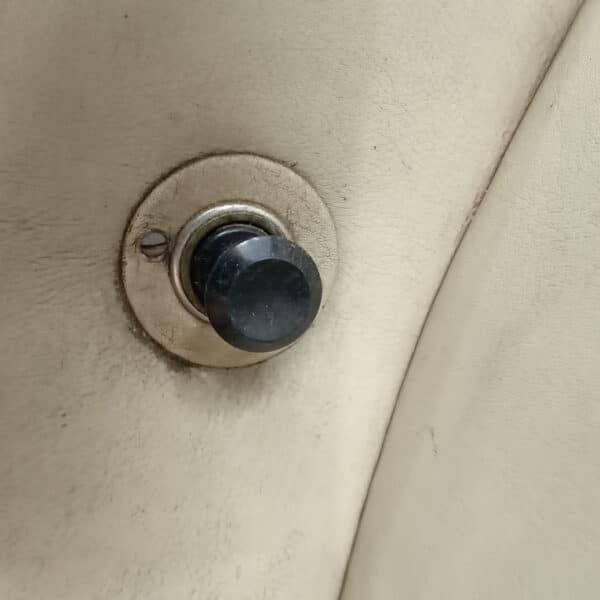 150726 1952 Bentley MkVI Drophead NS Door Teardown Photos 40