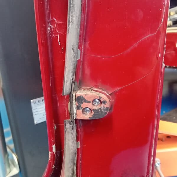 150726 1952 Bentley MkVI Drophead NS Door Teardown Photos 6