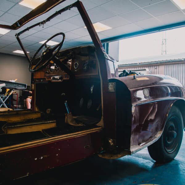 150726 1952 Bentley MkVI Drophead Teardown 5
