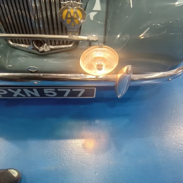 160726 1949 MG YT Wipers and Spotlight Fixed 5