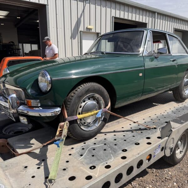 160726 1968 MG BGT Green 1