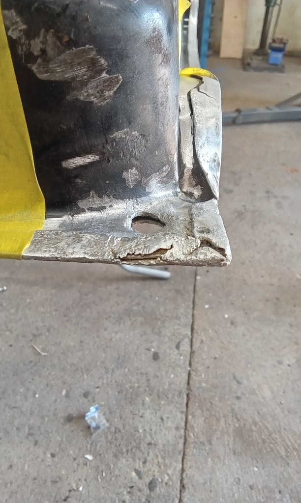 170726 1958 Rover 90 Doors Before Welding 7