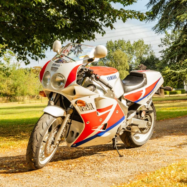 1990 Yamaha FZR1000