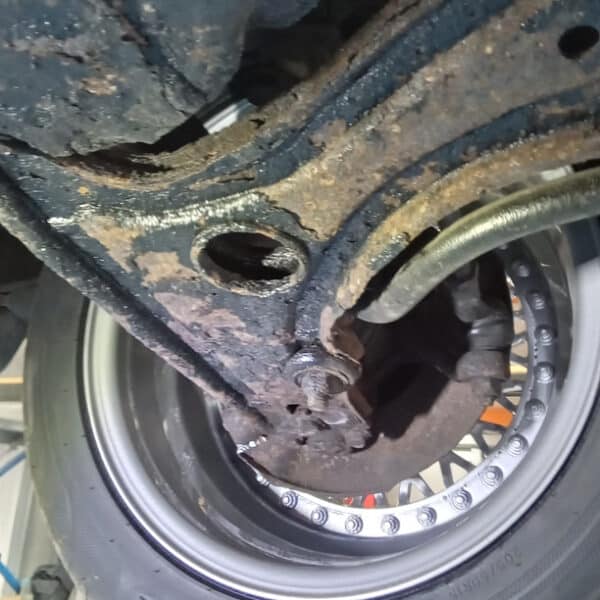 310726 1989 Volkswagen Golf GTi PDI Repairs 13