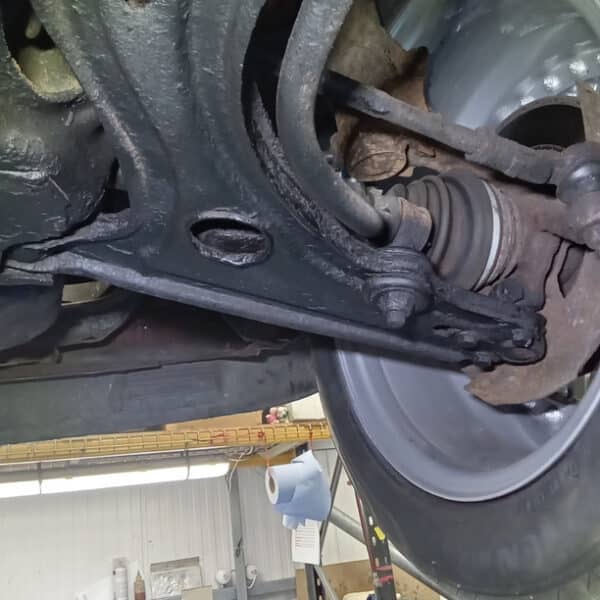 310726 1989 Volkswagen Golf GTi PDI Repairs 19