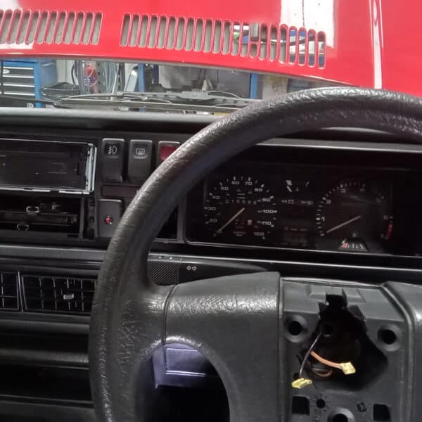 310726 1989 Volkswagen Golf GTi PDI Repairs 8