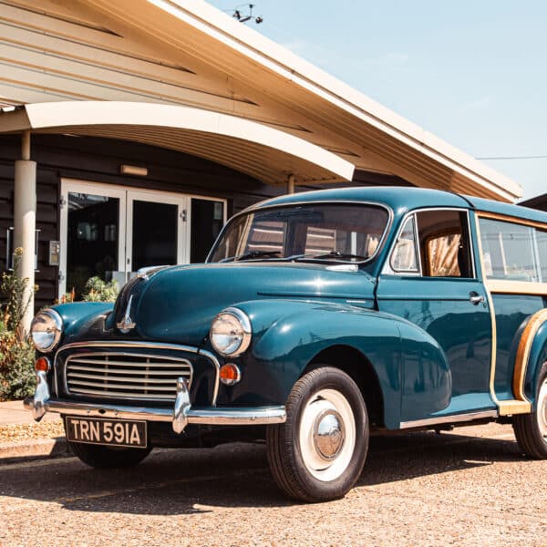 040826 1963 Morris Traveller Arrival
