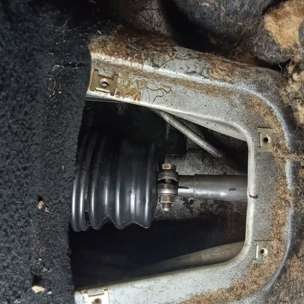 060826 1981 Porsche 911 Idle Gear Selection and Gaiter 8