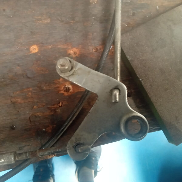 070726 1987 Mercedes 500SL Roof Mechanism Cleaned 7
