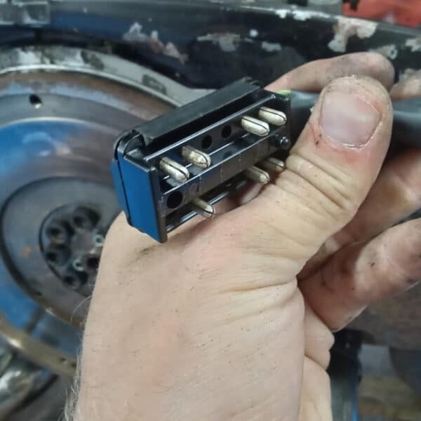 210726 1981 Porsche 911 New Wiring Connectors 2