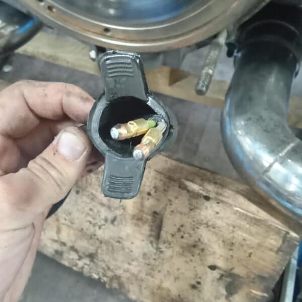 210726 1981 Porsche 911 New Wiring Connectors