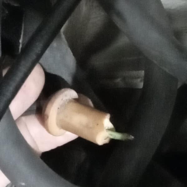 230726 1981 Porsche 911 Broken O2 Sensor Plug