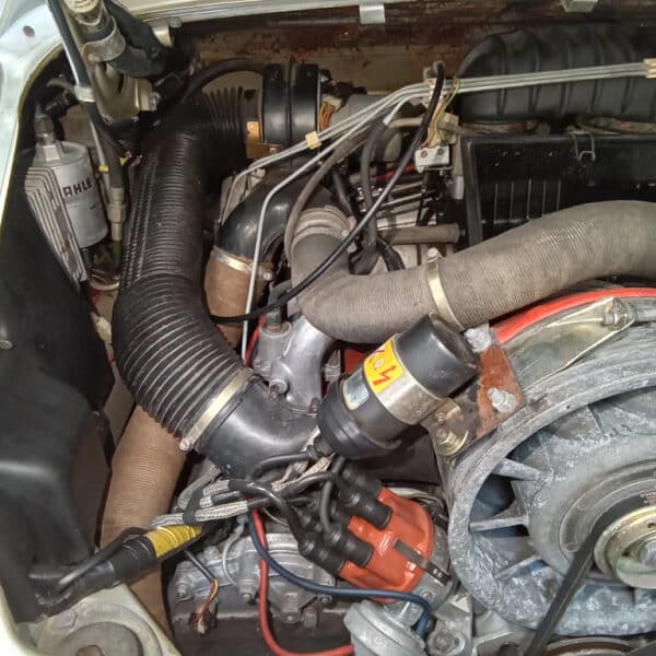 230726 1981 Porsche 911 Engine Bay without Air Box