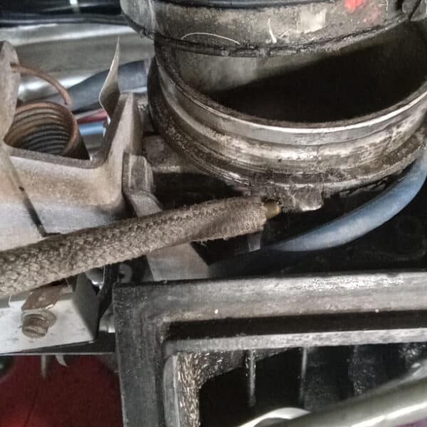 290726 1981 Porsche 911 Air Box Removal 10