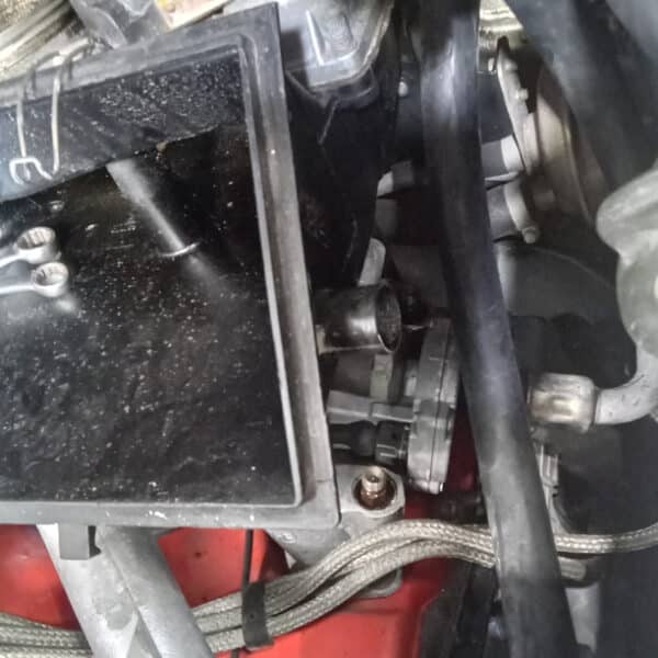 290726 1981 Porsche 911 Air Box Removal 2