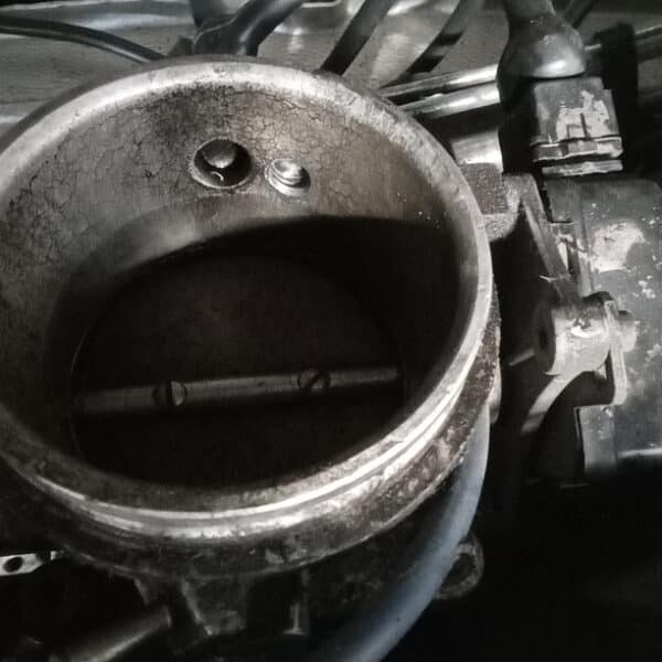 290726 1981 Porsche 911 Air Box Removal 6