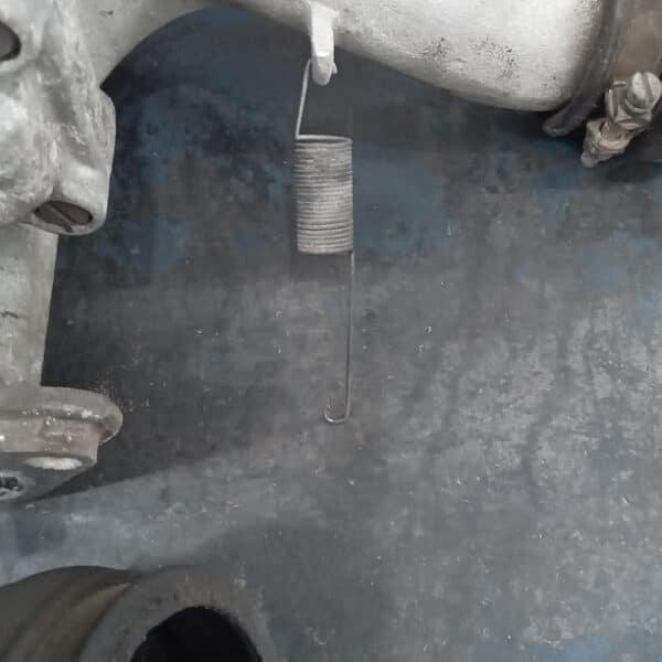 290726 1981 Porsche 911 Air Box Removal 8